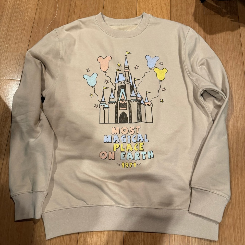 The Lost Bros Trading Co. the Most Magical Place on Earth Sweathsirt Large NEW